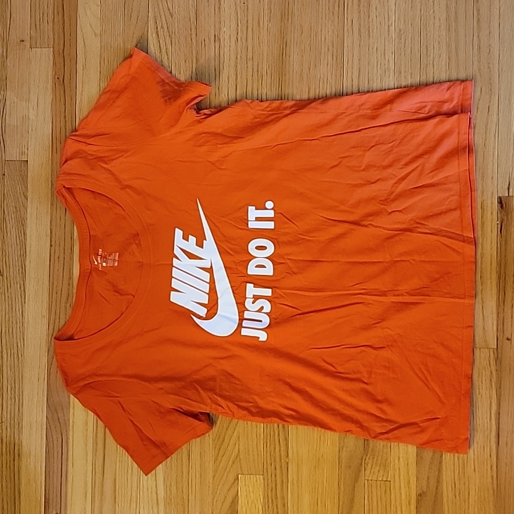 Nike Women Orange Tee Athletic Cut
